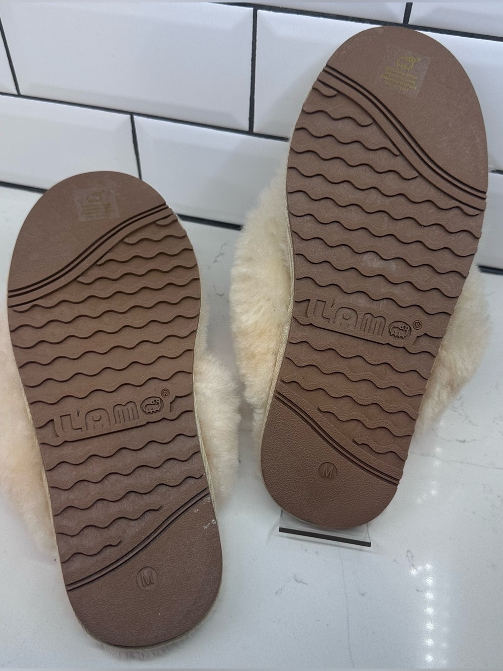 NWT Lamo Amelia slippers - Picture 12 of 12